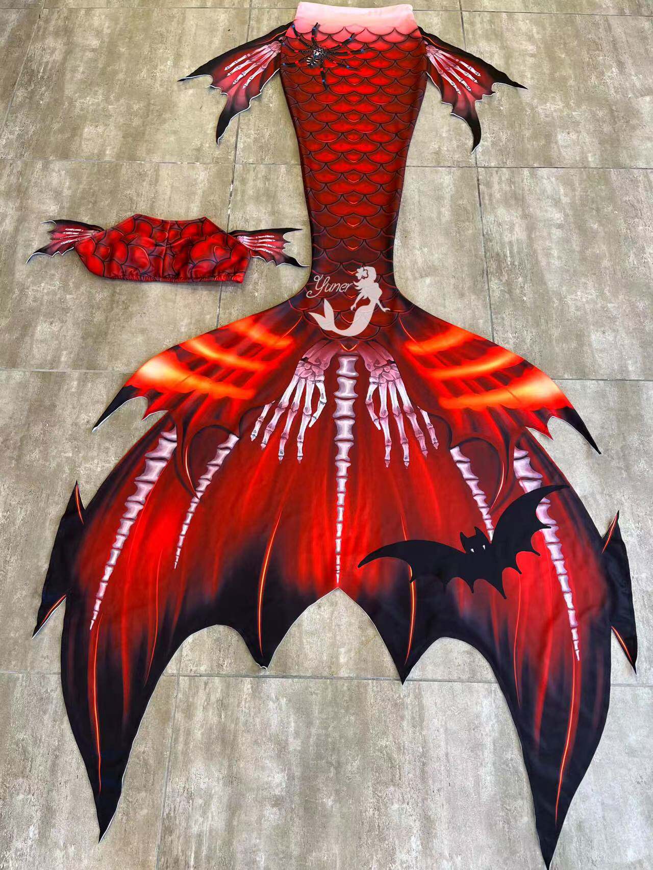 Aquarium & Marine Museum Universiti Malaysia Sabah Kota Kinabalu Sabah Photos - بدلة سباحة أصلية للرجال والنساء على